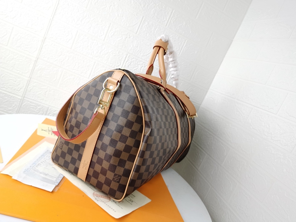 ルイヴィトンバッグ側面デザイン